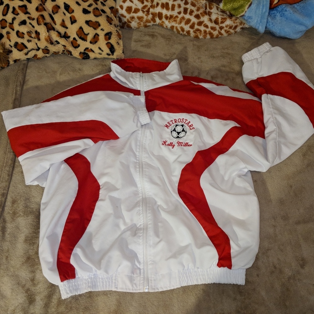 White and red puffy jacket. Women size Xl.